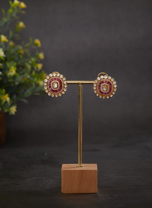 Vellore Polki Oval Motif Earring with Red Utrai set in 92.5 Silver.