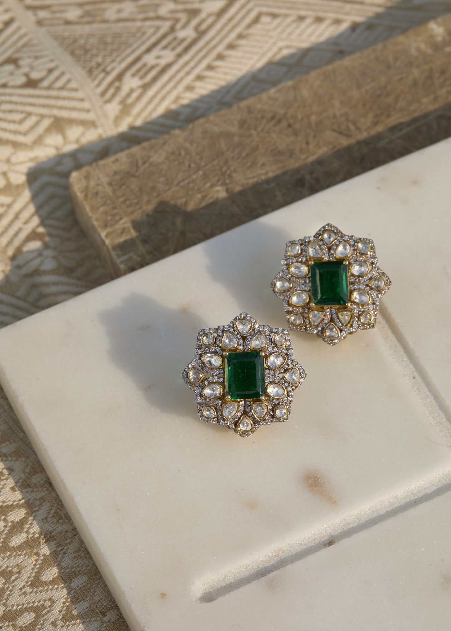 Hanshani Studs