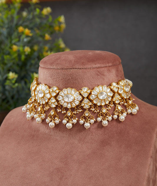 Featuring An 18kt Gold Plated 92.5 Silver Vellore Polki Oval Motif Choker With Fresh Water Pearls.