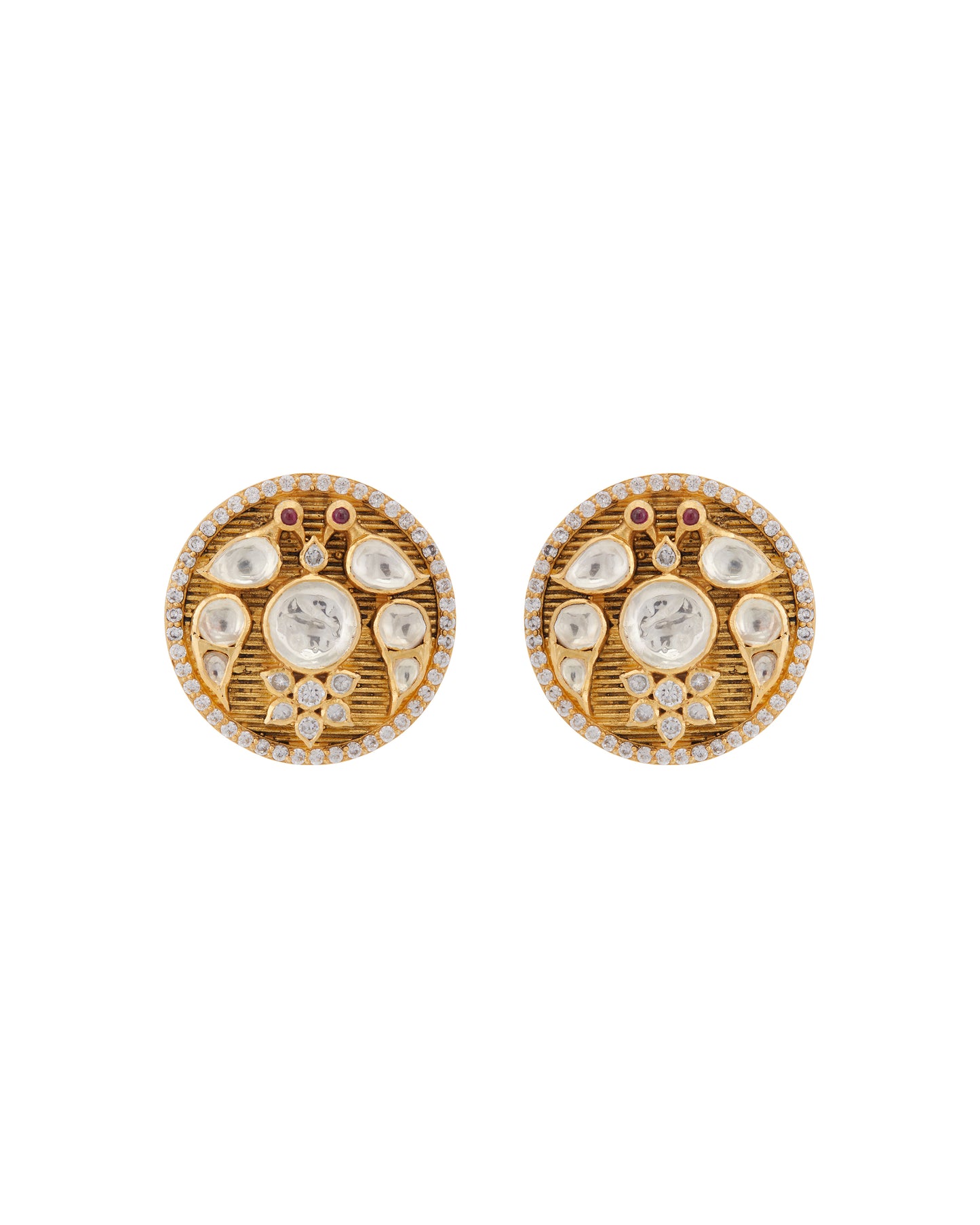 Featuring an 18kt gold plated 92.5 silver polki bird motif textured round ear studs.