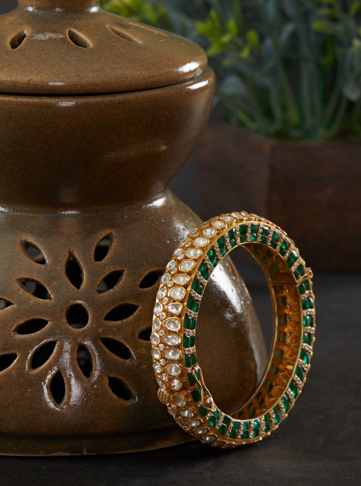 Silver Moissanite Polki Double Line Motif Kada With Green Utrai