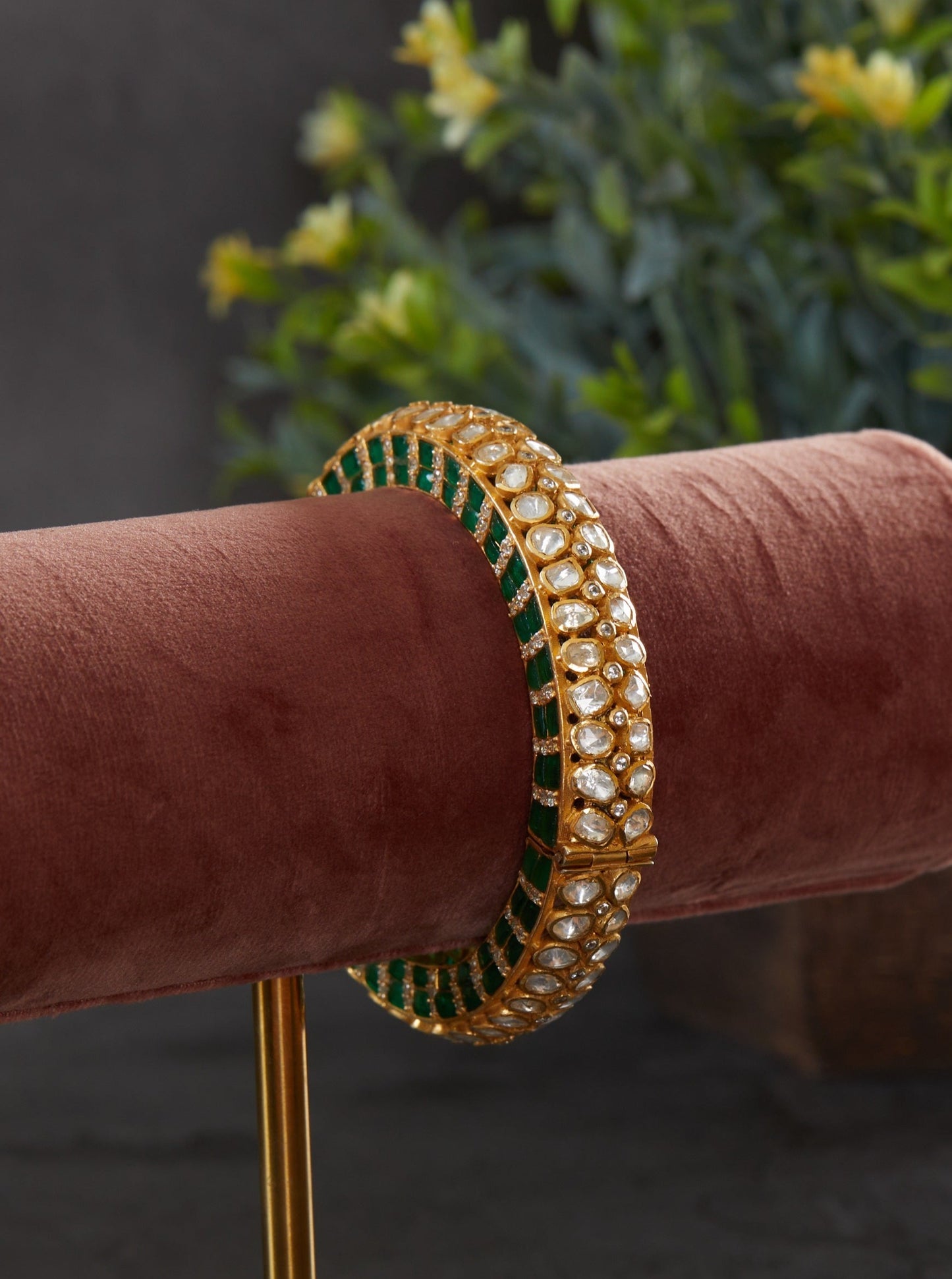 Silver Moissanite Polki Double Line Motif Kada With Green Utrai