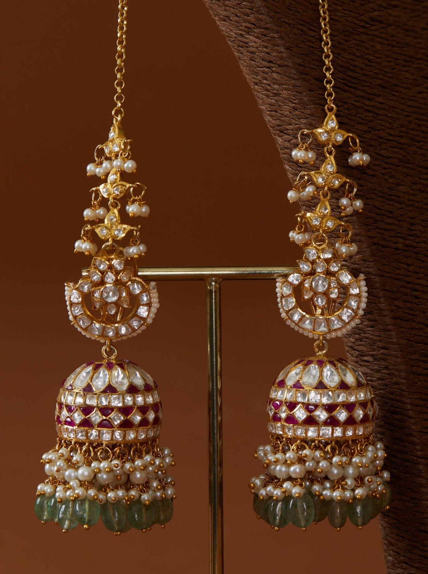 Vellore polki Jhumkis with red utrai and pearls and green drops with kaan-chain.