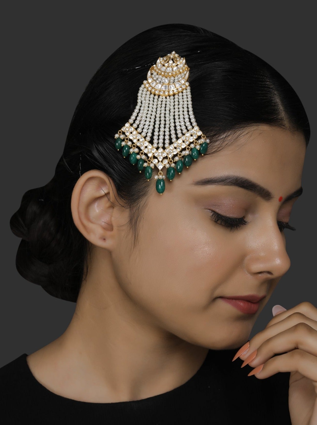 Emerald & pearls Passa