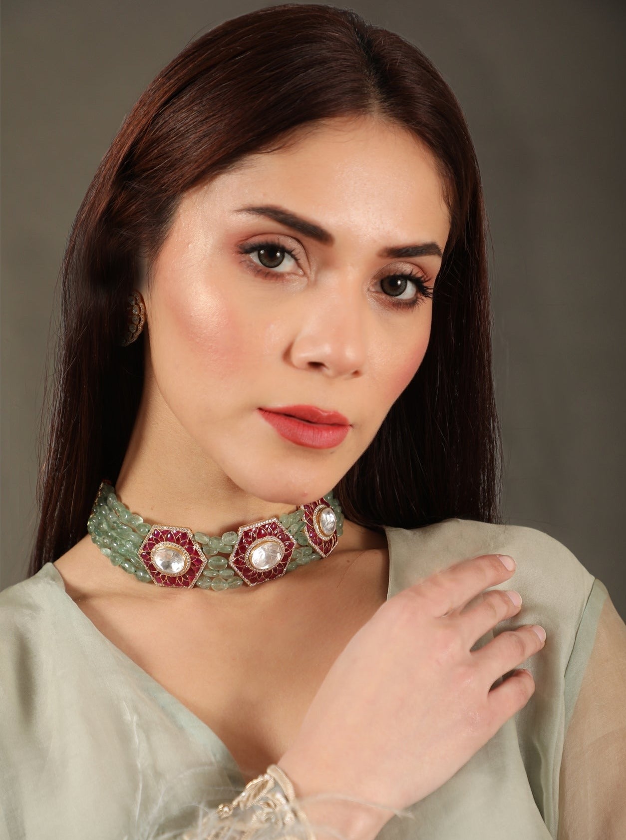 Noora Choker