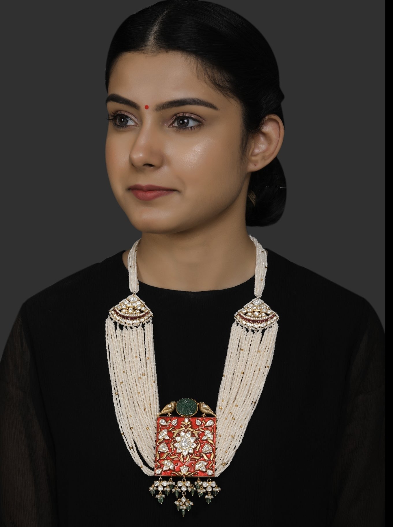 Khwabeeda Haar