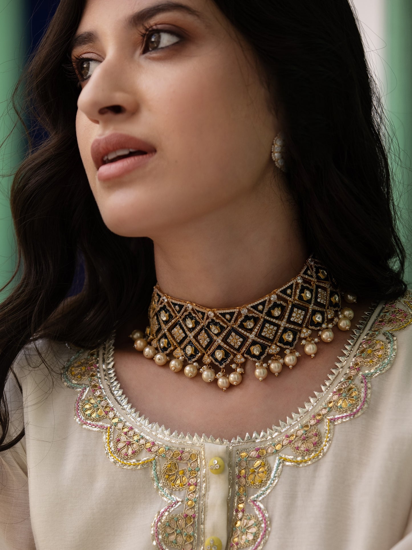 Neelpushpa Choker