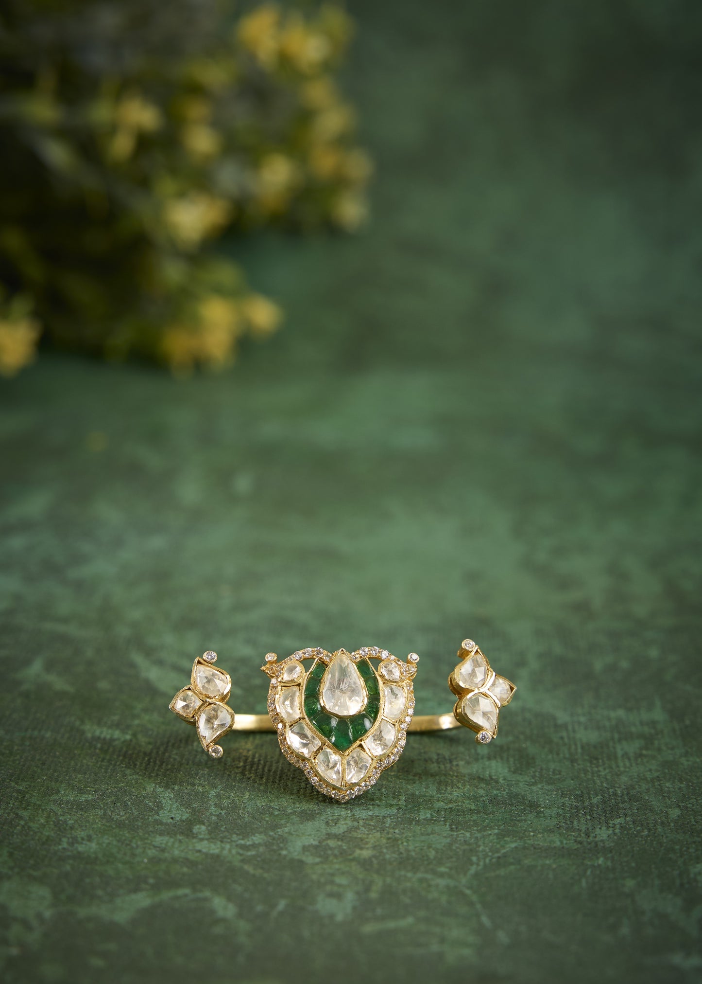 Alia Ring