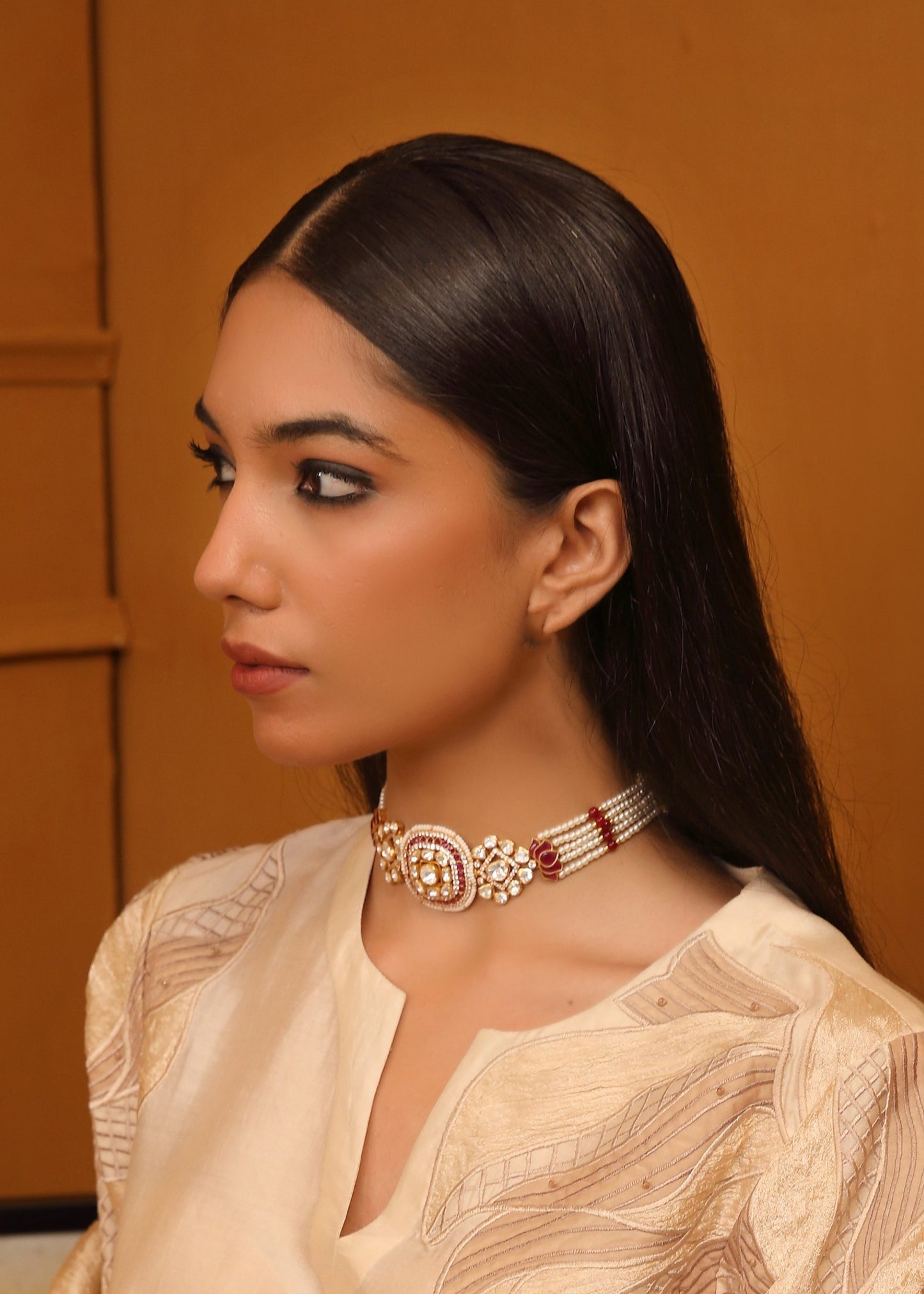 Falguni Choker