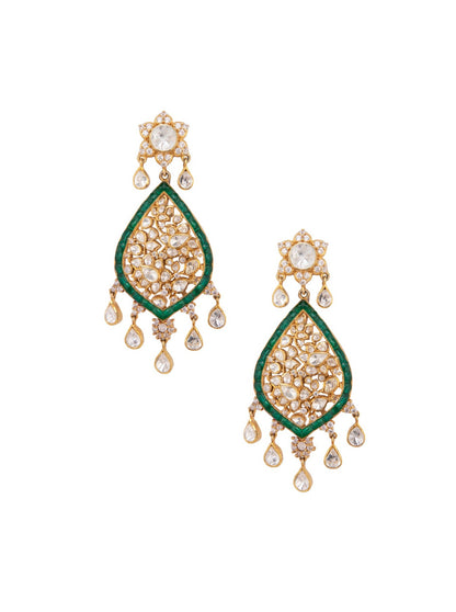 Featuring a pair of 18kt Gold plated polki earring with green utrai set in 92.5 Silver