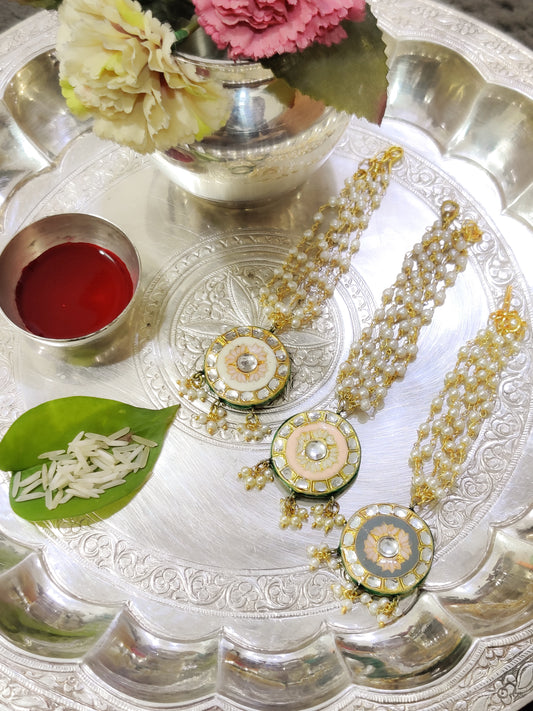 White Lotus Bracelet Lumbi